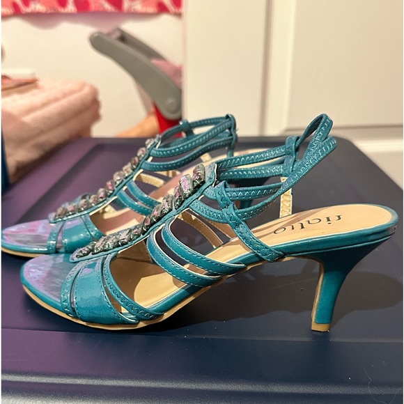 NEW Rialto Turquoise Kitten Heels with Open Top Beautiful 6.5 US M - Picture 16 of 16